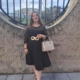 Estilo Elegante Color: Negro Detalles: Vestido Corto Talia Negro con encaje en pechera y mangas, cremallera en espalda no transparenta Composición 95% Poliéster 5% Elastano Talla Única, adecuada apróx. hasta 44/48